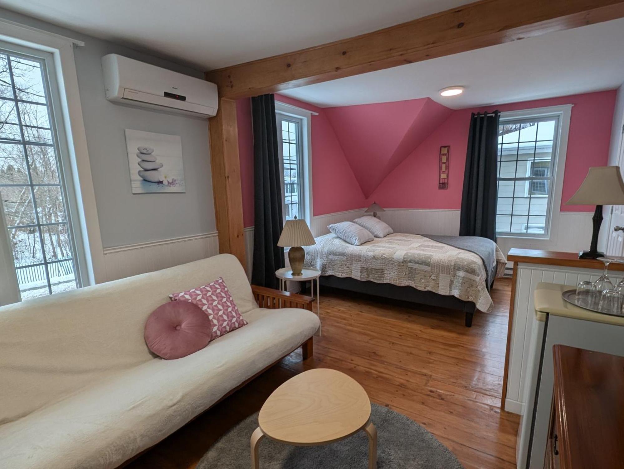 Bed and Breakfast Au Saut Du Lit Magog Exterior foto